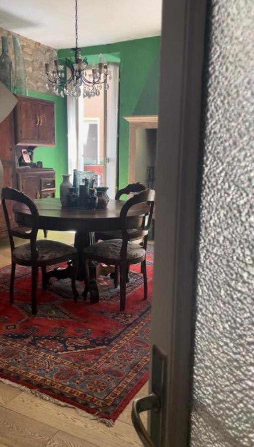 Torre Dell'Angelo B&B Desenzano del Garda Bagian luar foto