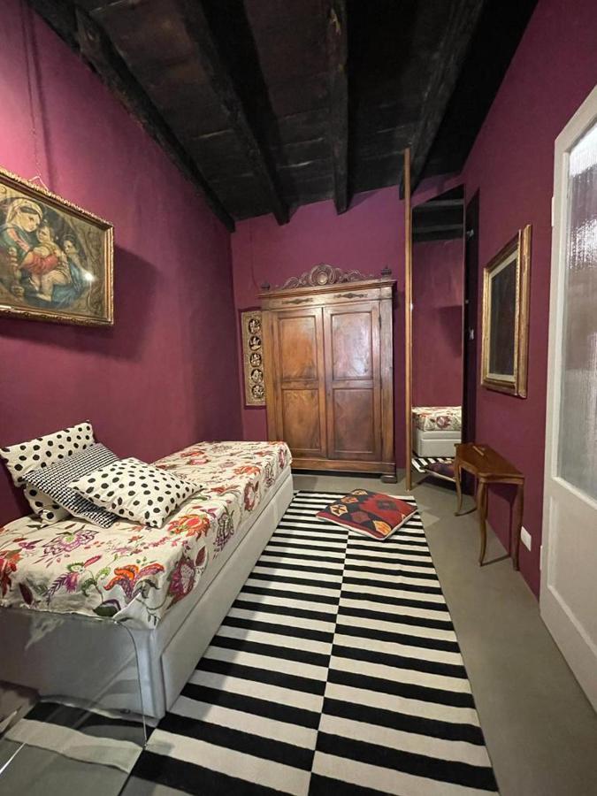 Torre Dell'Angelo B&B Desenzano del Garda Bagian luar foto